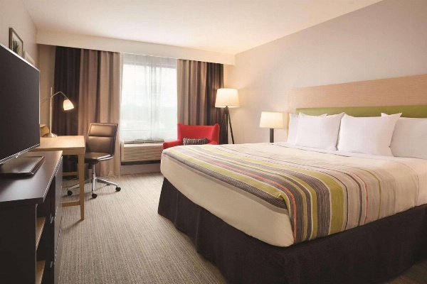 Country Inn & Suites by Radisson, Monterey Beachfront-Marina, CA image 4